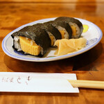 Sobadokoro Toki - ランチタイムはカレー蕎麦注文で巻き寿司が付いてくる
