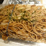 うまかもん市場 博多 武蔵 - 焼きそば激盛680円