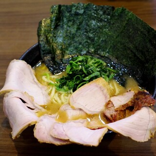 横浜家系らーめん 天王家_0