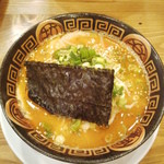 Ramen Onigokko - 豚骨白醤油ラーメン（ねぎトッピング・地獄の入口）