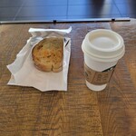 Starbucks - コーヒーとクリスピーグリルドチーズ