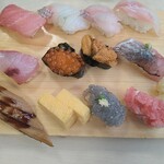 Kaisen Sushi Kaikatei - 浜の地魚握り