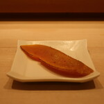 鮨 しみづ - 佐世保産沖ボラの自家製カラスミ炙り