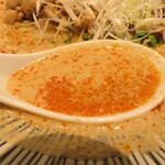 坦々麺 一龍 - スープ