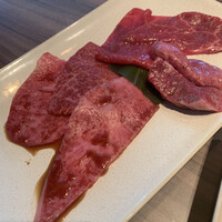 焼肉うしごろ 新宿三丁目店 - 