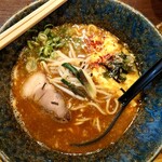 Ramen Sapporo Ichiryuuan - 上からパチリ。やっぱ「小」だと少なめだなぁ。でもコレで税込 800円❔  高ッ❗