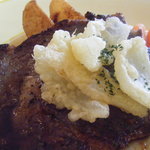 ビーフソテーポリネシアンソースのアップ