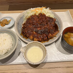 名古屋名物 みそかつ 矢場とん - わらじ定食+ミニチーズ