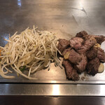 磐梯 - ステーキのアップ