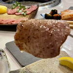 焼肉 拍手喝采 - 溶けるタンでしたෆ̈