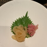 東京チャイニーズ 一凛 - クラゲと紅心大根の冷製