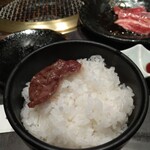 米沢牛・焼肉 さかの - ご飯も中にしてしまった