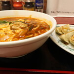 日高屋 - 酸辣きのこ湯麺・餃子セット