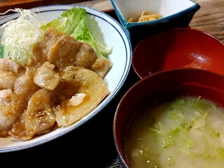 食事処なかやま - お味噌汁