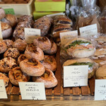 ラシーヌ ブレッド&サラダ - 店内│《購入》バインミー＠税込650円