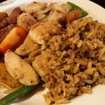 Golden Orient Buffet Restaurant - 牛肉唐辛子炒め、チキンソテー、チャーハン、エビの香味ソース