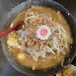 自家製麺 No11 - 料理写真:ラーメン(麺半分)   950円