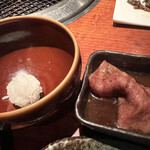 よろにく - タレに浸し