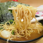 ラーメン 三亀 - 麺リフト