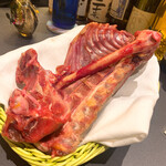 プレゼンテ スギ - 見せ猿肉