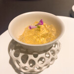 プレゼンテ スギ - ⑨フォアグラ（フォアグラのテリーヌ、ローズゼラニウムのゼリー、人参のムース、ブラックオキザリス）