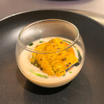 プレゼンテ スギ - ⑱野菜のフラン（GVした玉蜀黍やパプリカソースなど千葉の夏野菜、イタリアンパセリオイル、野菜のブロードを軍鶏の卵で蒸し固めたフラン）