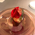 プレゼンテ スギ - ⑩GV鰹（アラとフランボワーズでGVした鰹、ビーツのピクルス、八千代牛乳の自家製水切りヨーグルト）