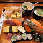 Hokake Sushi - ランチ1.5 雨の日100円引きで970円