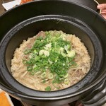 Yakiniku Horumon Zaichi - 飛騨牛と九条葱の土鍋ご飯