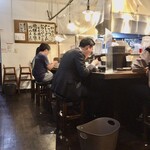 ラーメン専門店 徳川町 如水 - 店内