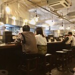 ラーメン専門店 徳川町 如水 - 店内