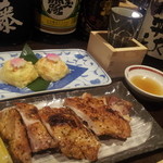 もんや - 桜海老と湯葉の真蒸（上）若鶏のパリパリ焼（下）