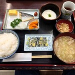 お食事処 あだたら亭 - 朝定食とろろ920円