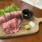 長濱浪漫ビール - 近江牛イチボのローストビーフ　2,178円