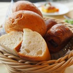 ロワゾブルー - 朝食　パン　持ち帰り用の袋付き