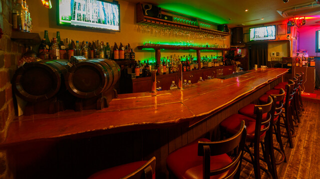 Bar COMPLETE photo 5