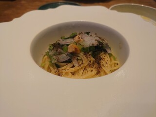 Risutoriagurandearubero - パスタ[シャキシャキの香味野菜と]但馬鶏と濃厚なスープが堪りません(人*´∀｀)3日もかけて煮込まれてるスープです☆冷製パスタでしたょ(o´ｴ｀o)b