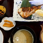 Tororoya - 塩鯖の焼魚ランチ(大和芋) 1,060円
