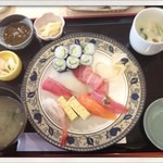 佳緒 - にぎりらんち980円
      2013.4