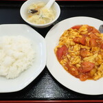 Kouraikaku - トマトと玉子炒め（西红柿炒鸡蛋），半ライス（米饭）