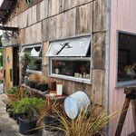 ダコタ ラスティック テーブル - 外観