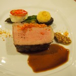 クレメンティア - イベリコ豚のオーブン焼き　黒ビールのソース.jpg