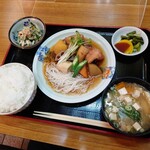 笑売亭 - おまかせ定食（800円）2022年9月