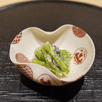 新ばし 星野 - 岩茸とほうれん草軸のゴマ和え