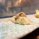 すし青木 - 皮剥肝のせ