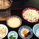 とろろ家 - トロロうどんセット 860円