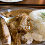 キッチン あずま - トロトロの…ホロホロ
      口の中いっぱいに旨味が広がります