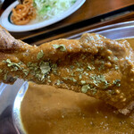 キッチン あずま - トロトロの…やわらかい…骨付き肉