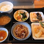 やよい軒 - 料理写真: