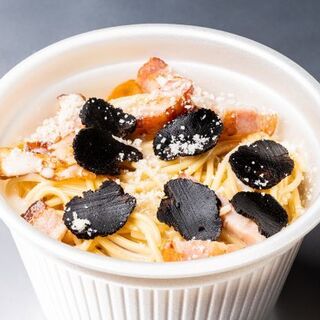 レギュラーパスタも多彩なラインナップ！セットメニューも◎